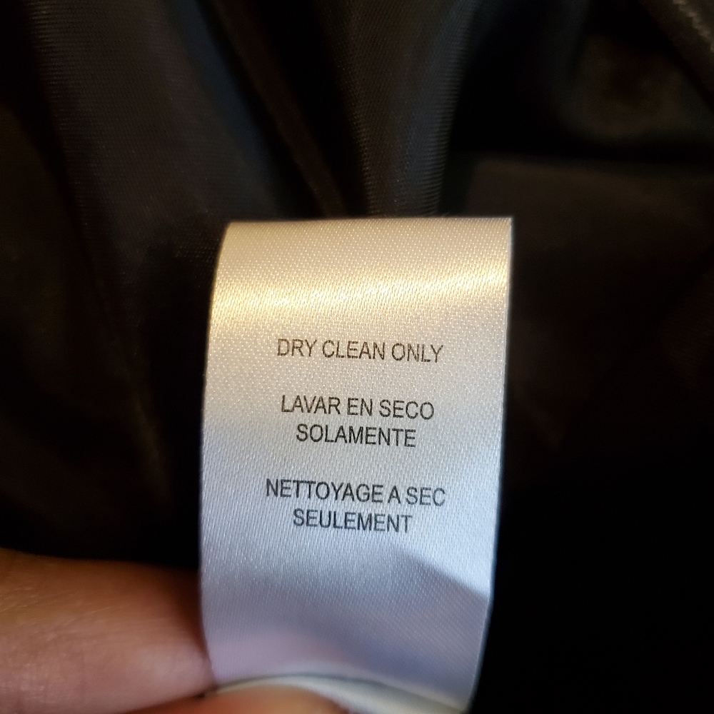 BCBG MaxAzria | Pinstripe Collared Single Breasted Contoured Blazer Jacket (S) - Picture 11 of 12